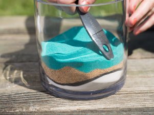 HGTV Summer Camp: Sand Art