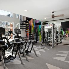 Mirrors Capture Natural Light in Stylish Gym