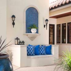 Welcoming Courtyard Reflects Southwestern Design