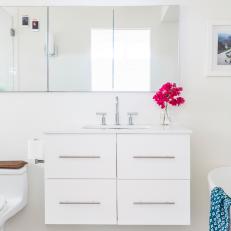 Floating Vanity in White With Medicine Cabinet