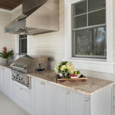 Transitional Outdoor Kitchen With Built-In Stainless Steel Grill