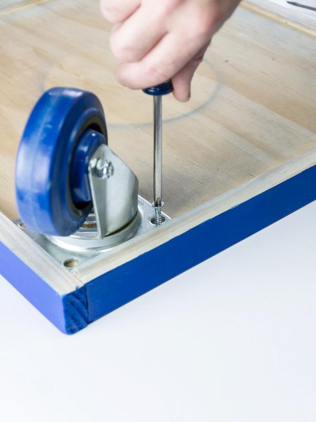 Add casters to the bottom by placing the mounting plates flush in the corners. Secure with Â¾â   screws.