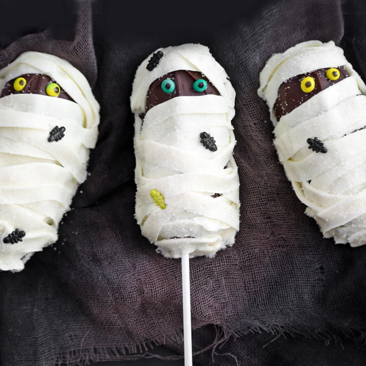 Easy Mummy Cake Pops | HGTV