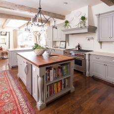 Neutral Traditional Open Plan Kitchen With Books