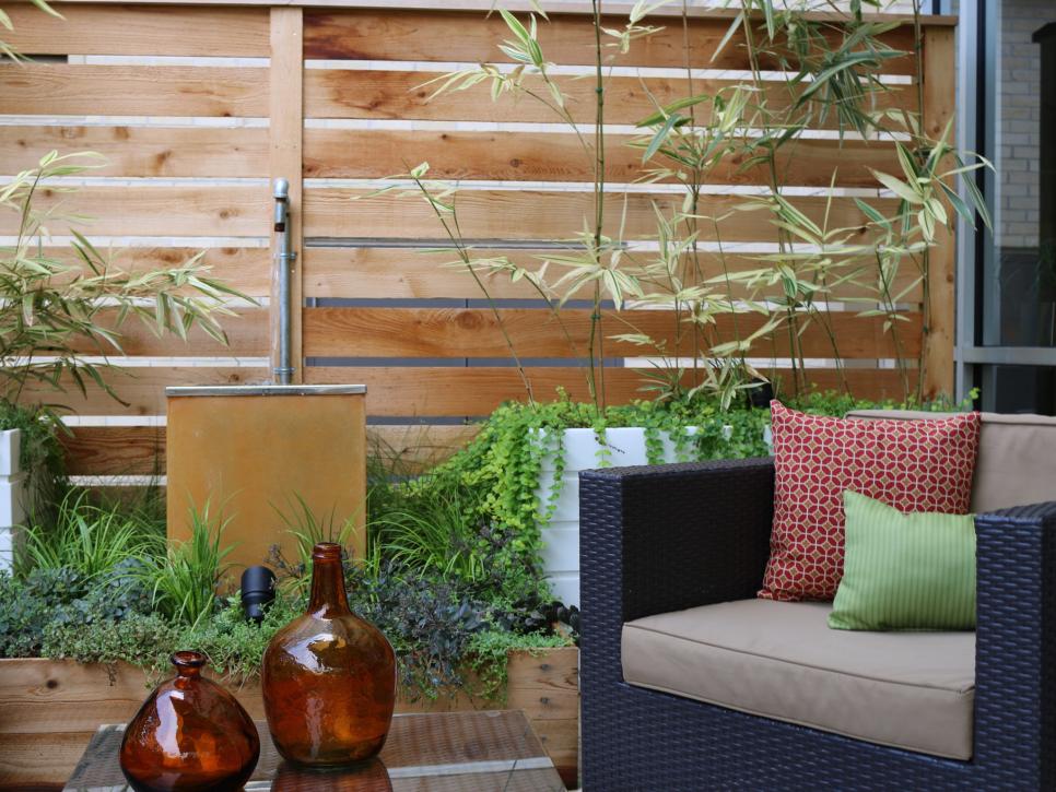 25 Budget Ideas For Small Outdoor Spaces Hgtv - 