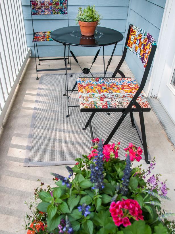 25 Budget Ideas for Small Outdoor Spaces | HGTV