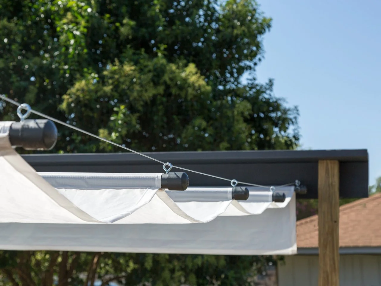 Diy retractable canopy for pergola discount