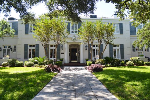 Sorority House's Exterior Gets a Facelift with a New Coat ...