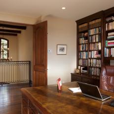 Traditional Home Office is Functional, Stylish