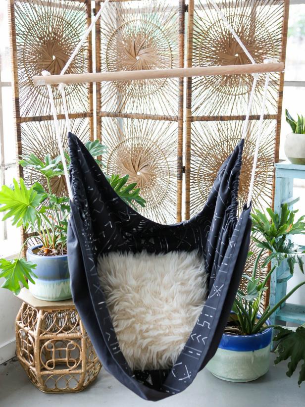 How To Make A Diy Hammock Out Of Mudcloth S Decorating Design Blog - Diy Hanging Swing Chair