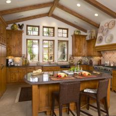 Country-Inspired Kitchen is Warm, Welcoming