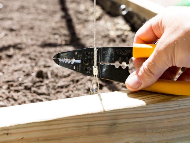 Make a movable trellis planter