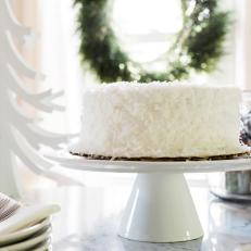 Adding Big Holiday Style to a Small Breakfast Nook: Edible Decor 