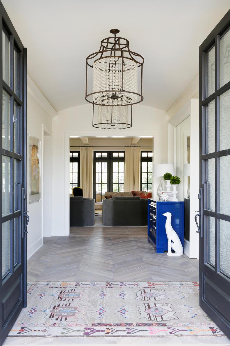  Foyer With Rug