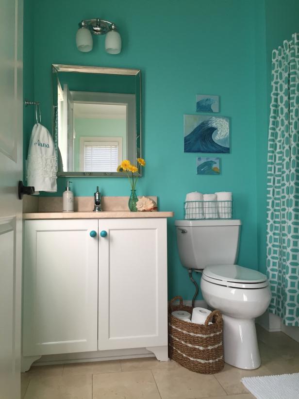 Small Bathroom Ideas on a Budget | HGTV