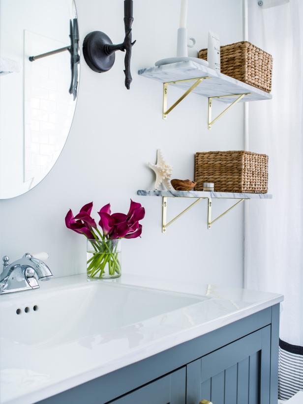 Bathroom Designs On A Budget : Before And After Small Bathroom Remodels That Showcase Stylish Budget Friendly Ideas Better Homes Gardens / We don't have a half bath, just the master and then the smallish hall/my young daughters/guests full bath.