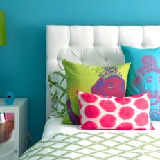 Accent Pillows in Teal Girl's Room Create Design Continuity