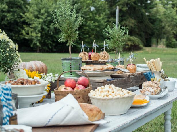 Throw the Perfect Outdoor Gathering
