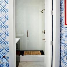 Contemporary Small Bathroom is Chic, Timeless