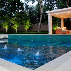 Contemporary Swimming Pool is Relaxing