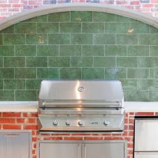 Traditional Outdoor Kitchen With Stainless Steel Grill