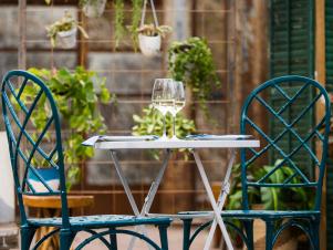 <center>40 Ways to Dress Up Your Apartment Deck or Patio