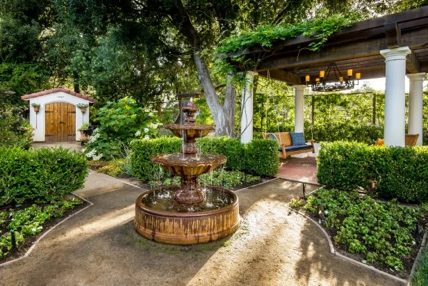 70 Outdoor Water Feature Ideas | HGTV