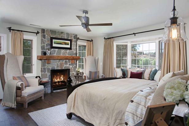 Country Bedroom Featuring Bay Window Seat Neutral Linens