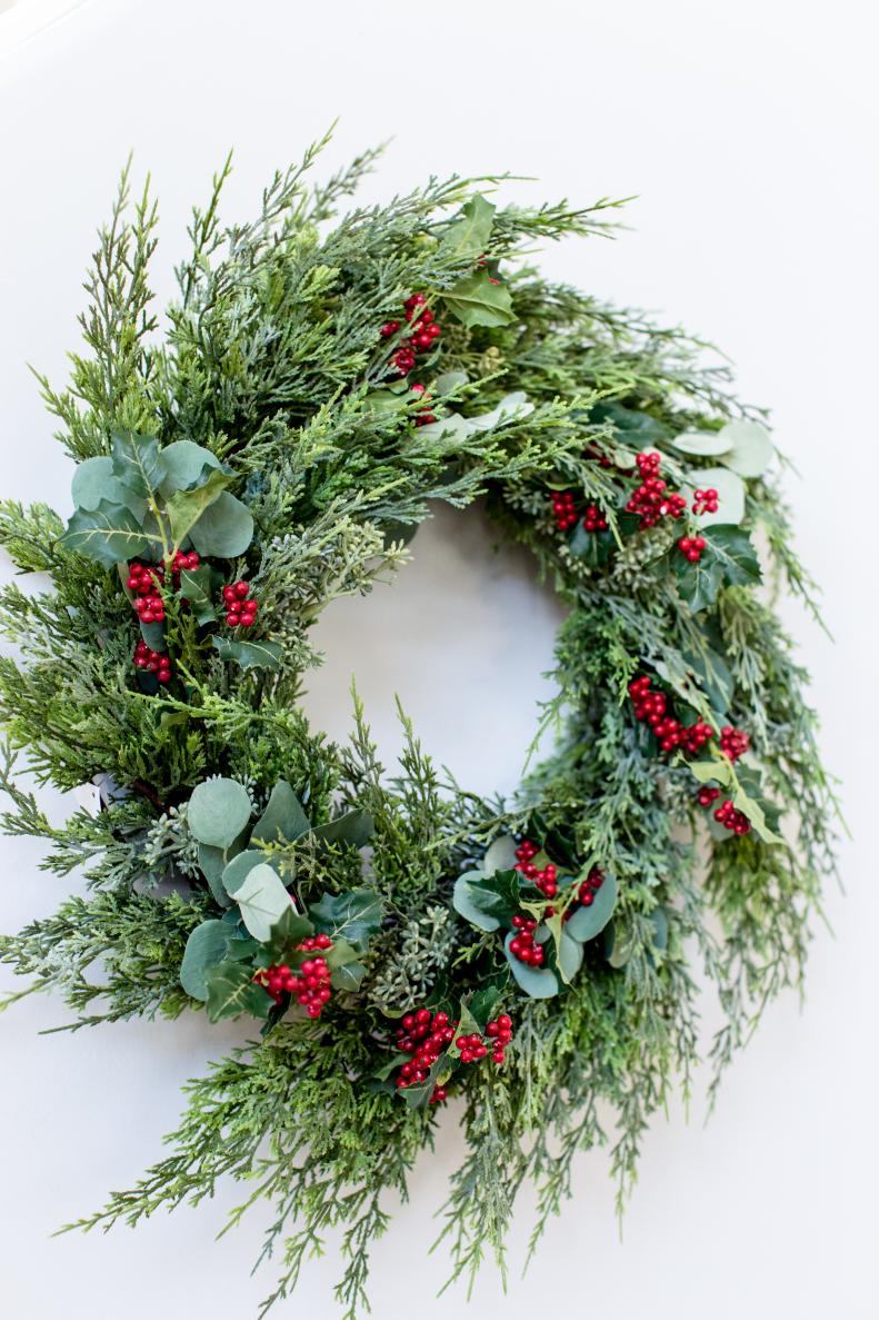 Holiday Wreath With Berries