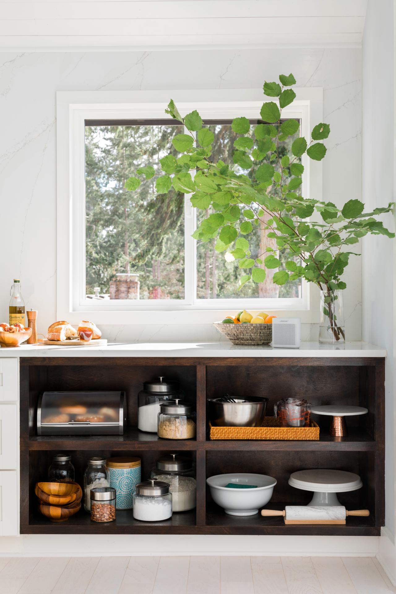 20 Kitchen Open Shelf Ideas - How to Use Open Shelving in Kitchens
