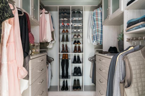 Storage Ideas For Walk In Closets, How To Use Shelves For Clothes