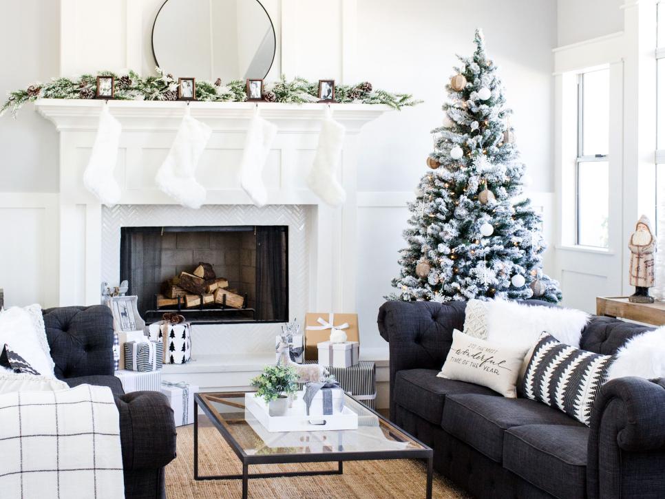 40 Black And White Christmas Decor Ideas How To Decorate With For The Holidays Hgtv - Birch Tree Decor Ideas