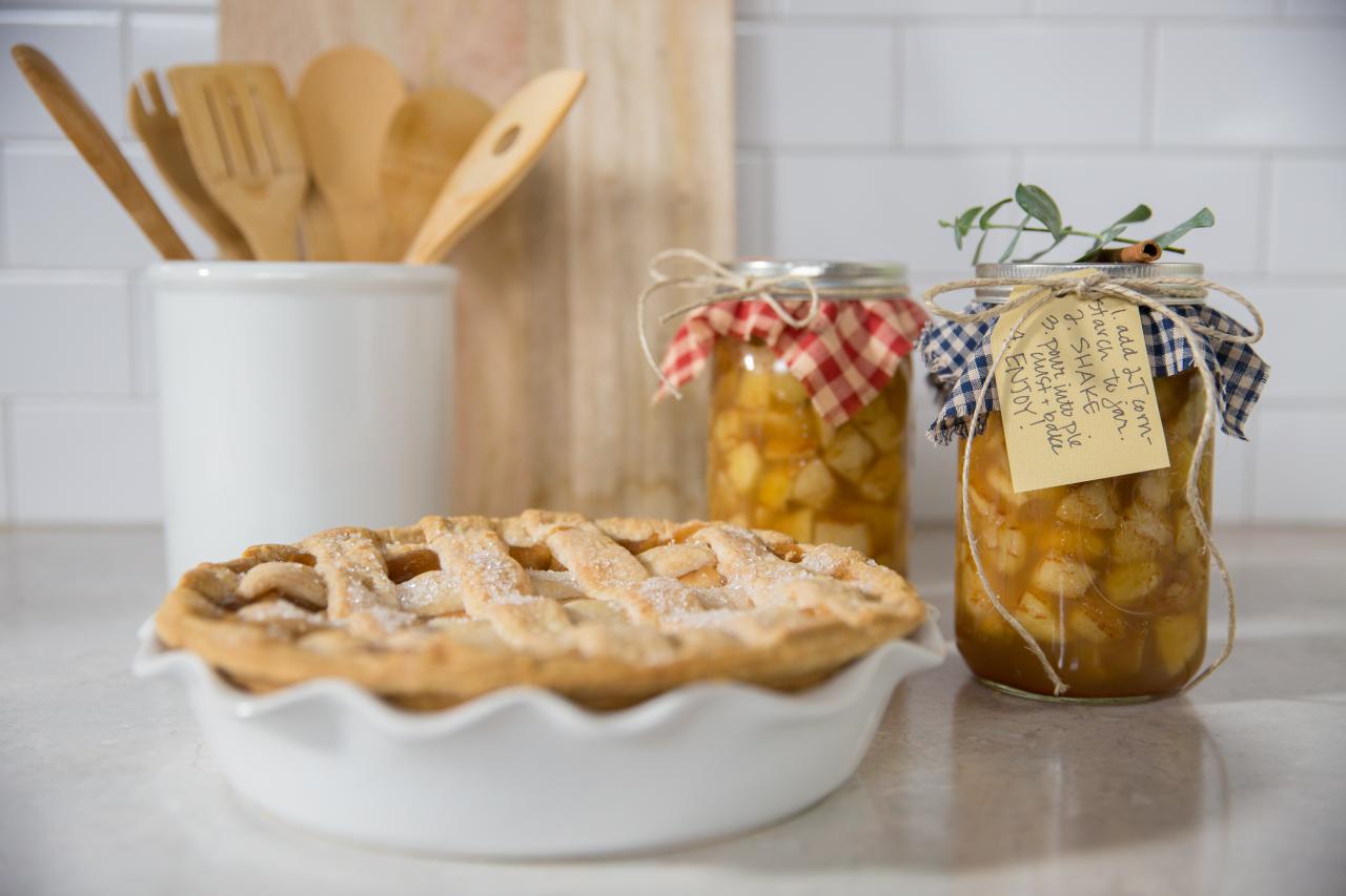Canned Spiced Apple Pie Filling Recipe | HGTV