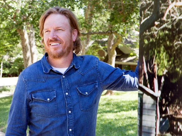 As seen on Fixer Upper, Chip Gaines behind-the-scenes at the Jackson home reveal. (Behind-the-scenes)