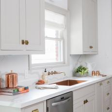 Contemporary Neutral Kitchen with White Marble Backsplash 