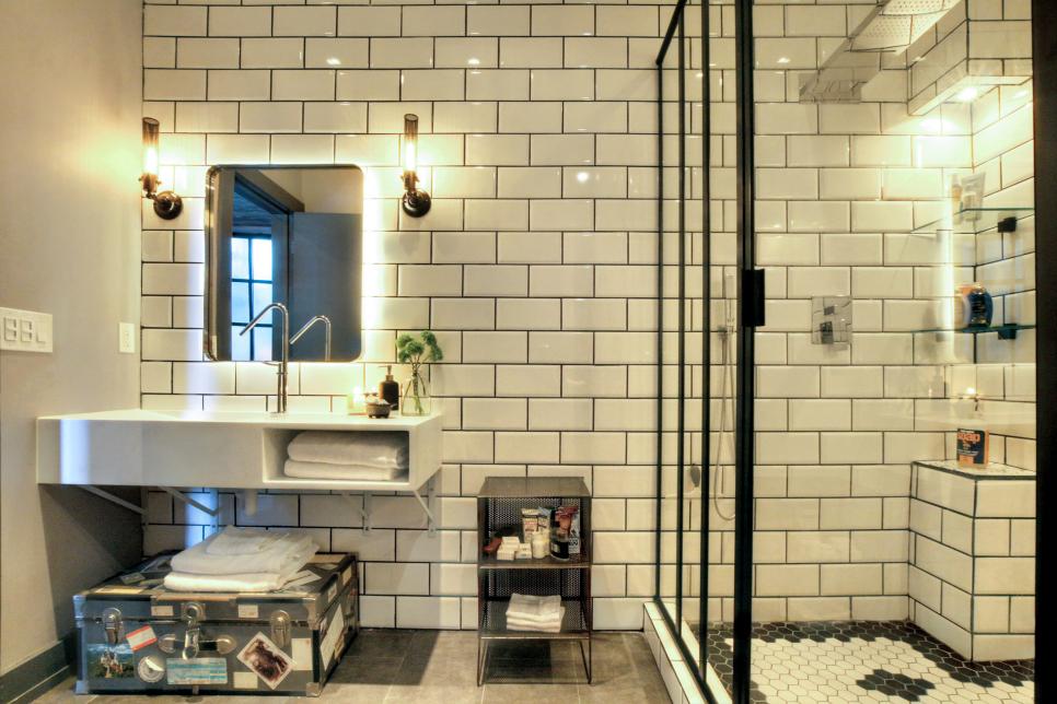 Industrial White Bathroom With Subway, Bathrooms With Subway Tile