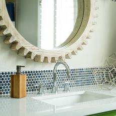 Bathroom With Geometric Patterns