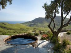 Cedar Hot Tub With Beautiful Ocean Views