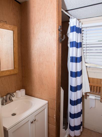 30 Small Bathroom Before And Afters Hgtv