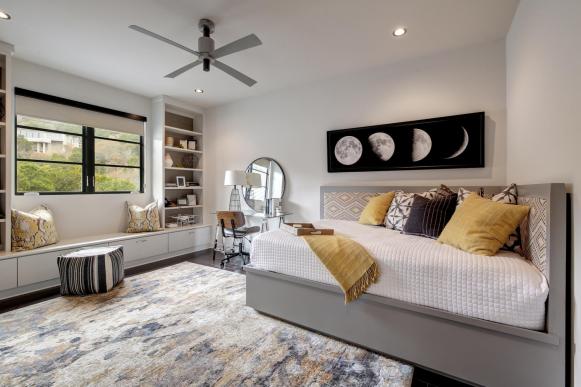 Gray Bedroom With Daybed