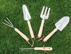 How to Clean Garden Tools