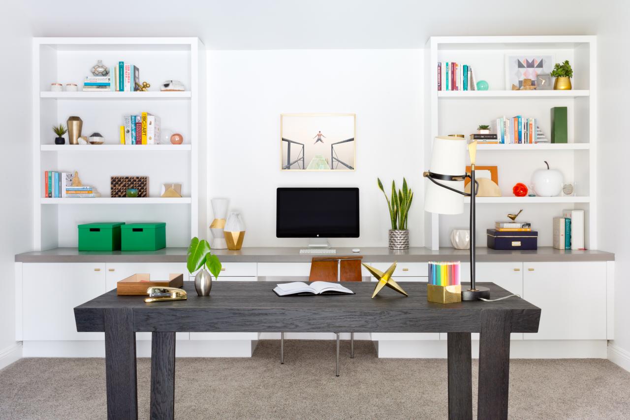 42 Home Office Décor Ideas To Bring Spring To Your Workspace