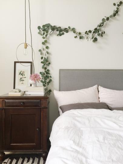To Decorate Above The Bed, Should You Hang A Mirror Over Your Bed