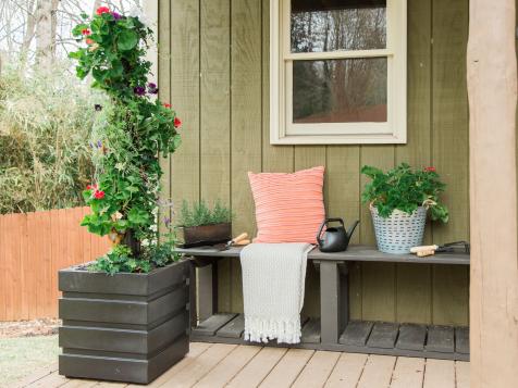 How to Make a Vertical Garden With PVC Pipe
