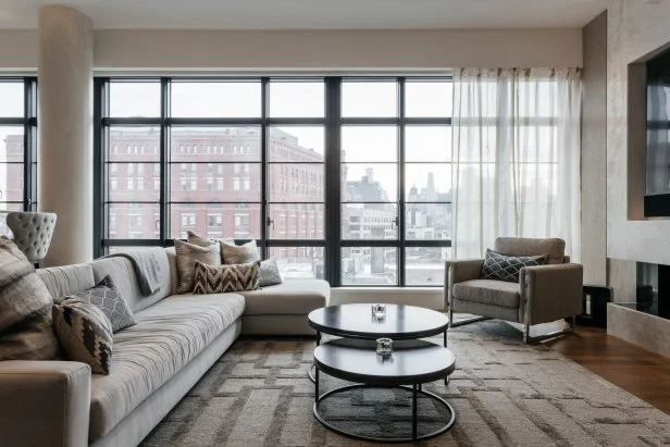 Pairing Luxury With Budget-Friendly Finds: Chic Style on a Budget