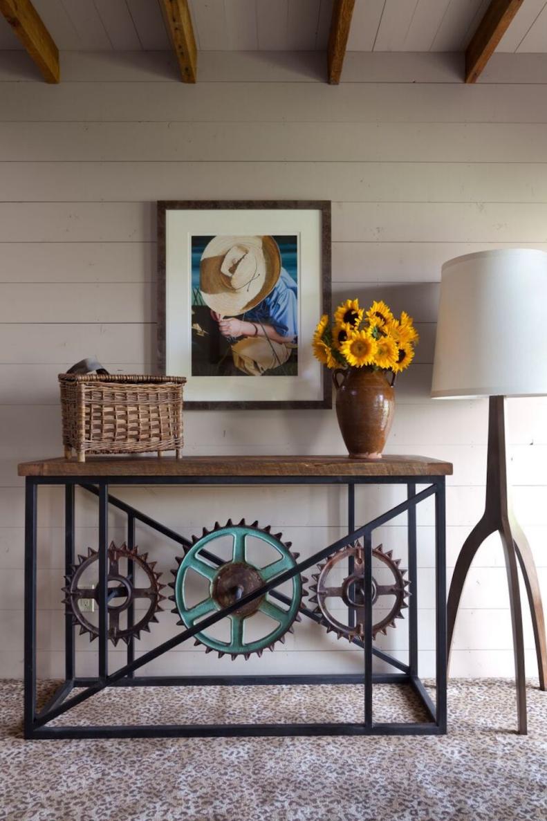 Rustic Console Table in Guest Bedroom