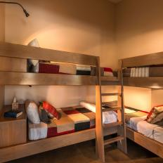 Ski Getaway Bunk Room with Double Beds