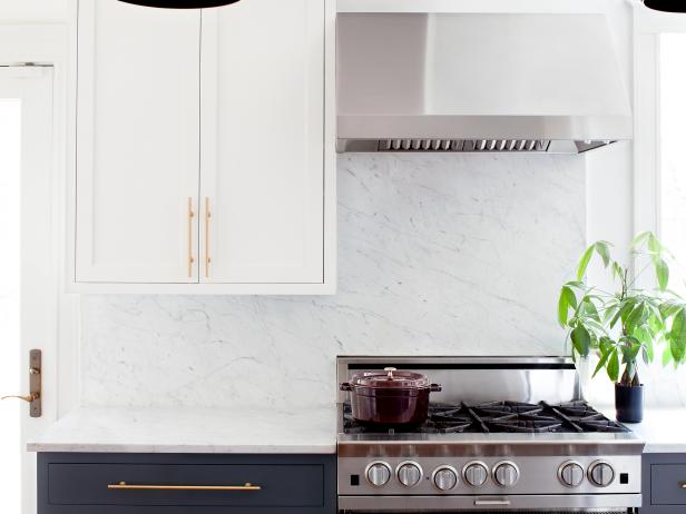 9 Gorgeous Kitchen Cabinet Hardware Ideas | HGTV