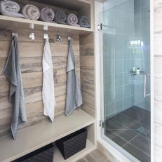 Spa-Style Shower With Bench