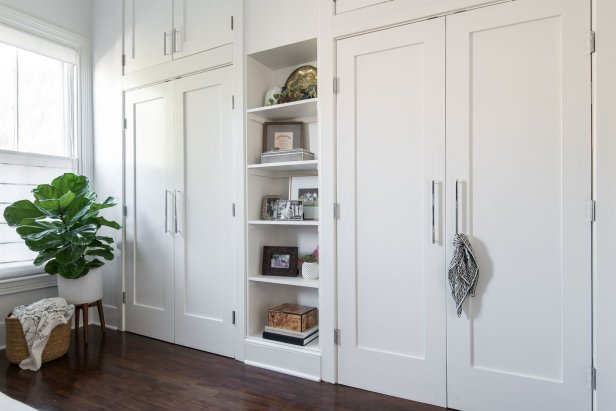 Eclectic Bedroom With Floor-to-Ceiling Closet Doors